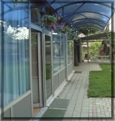 Le Village Motel 2*